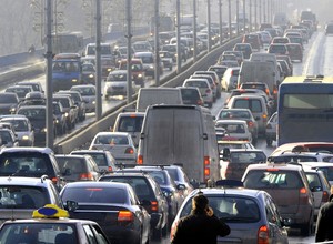 Kierowca zablokował A4, bo... usnął na lewym pasie. Policja wiedziała, co sprawdzić