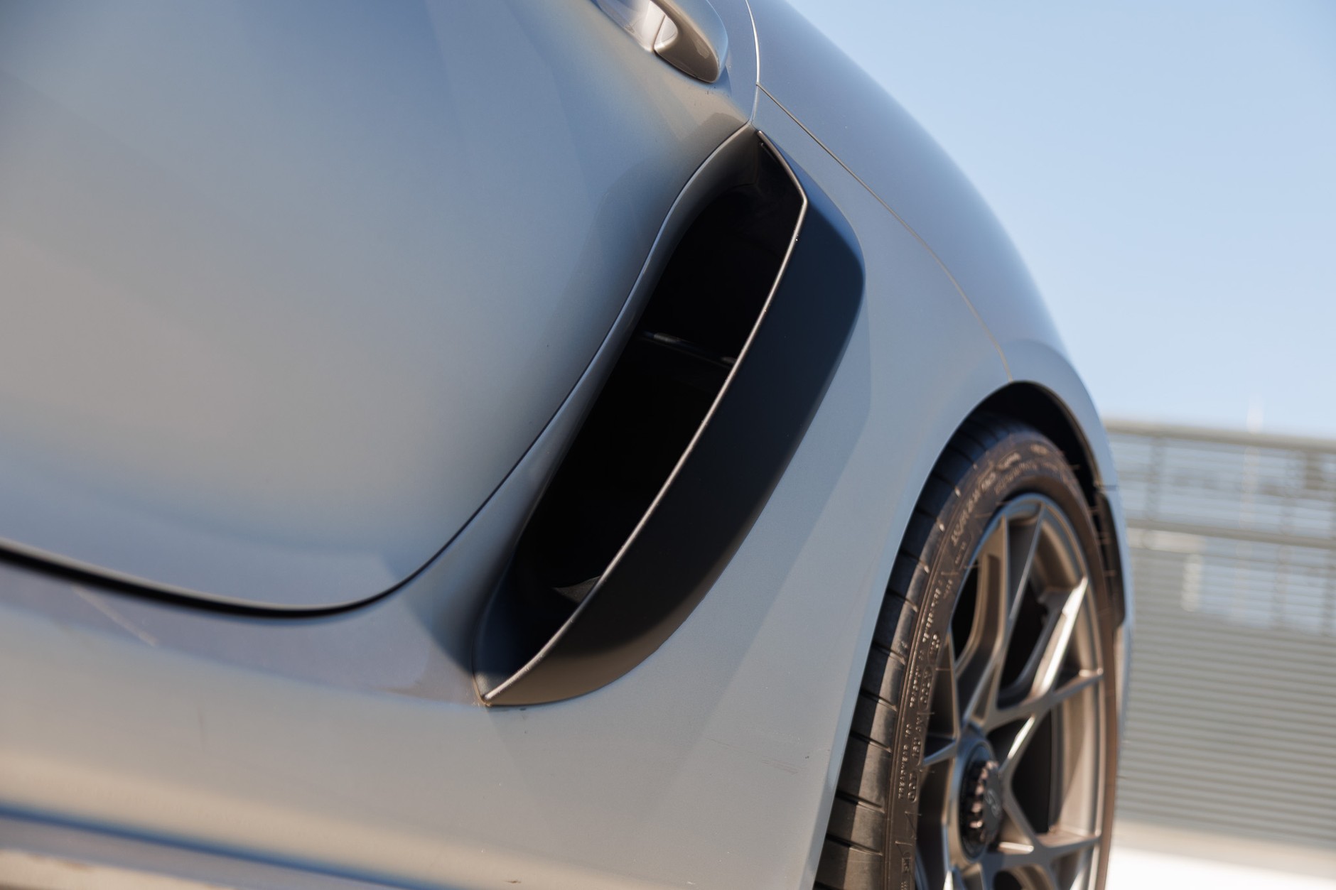 2025 porsche 718 Spyder RS