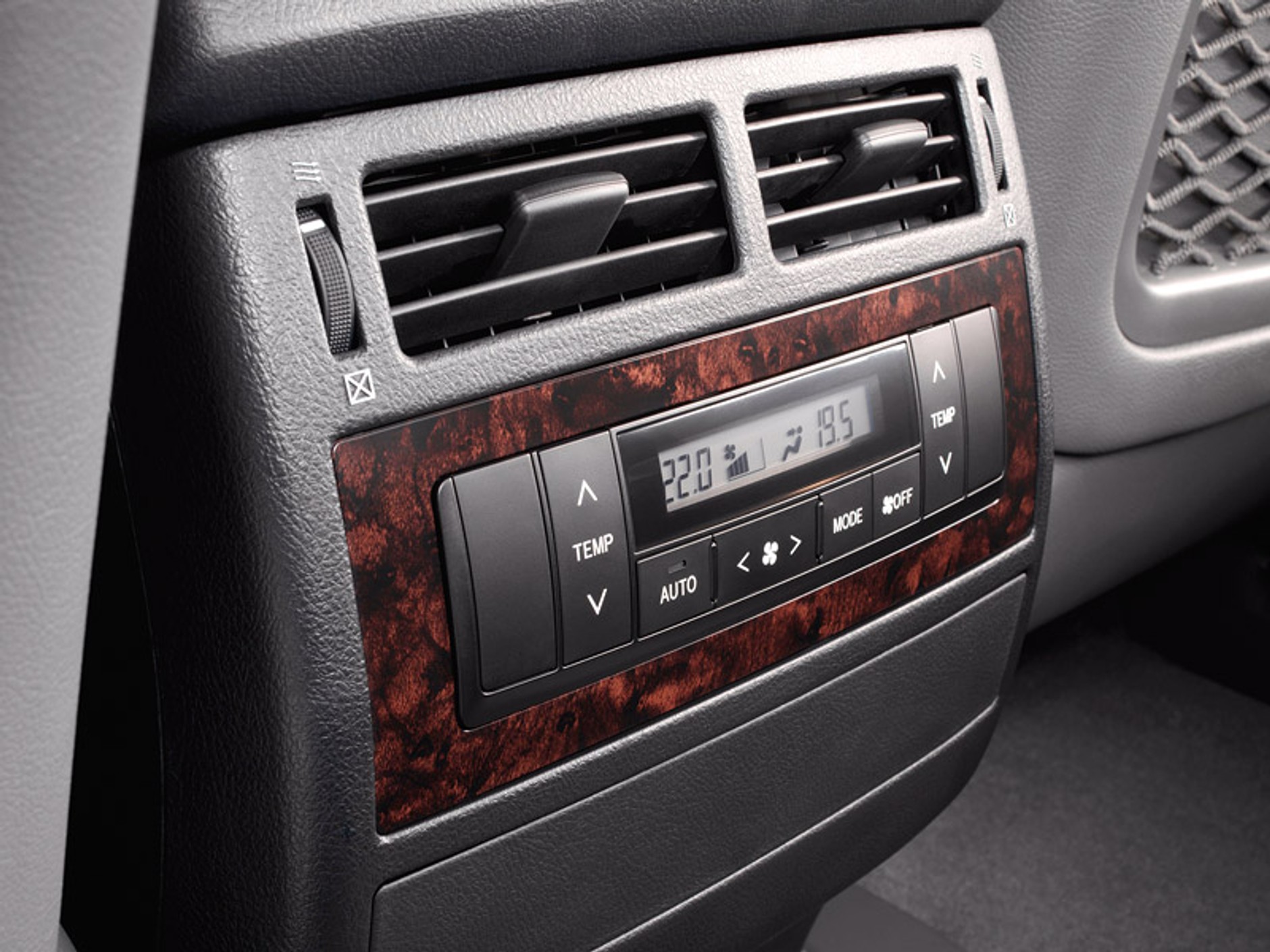 Toyota: Rosja pochłonie połowę Land Cruiserów V8 przeznaczonych dla Europy