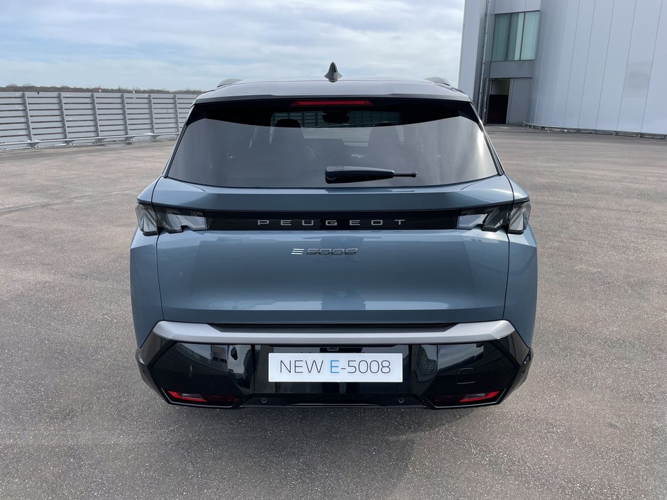 Nowy Peugeot 5008