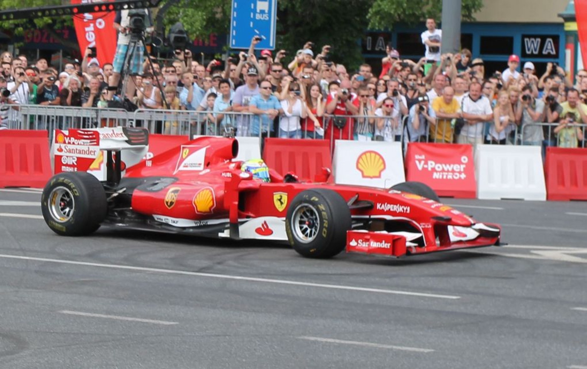 Shell V-Power Nitro+ Show