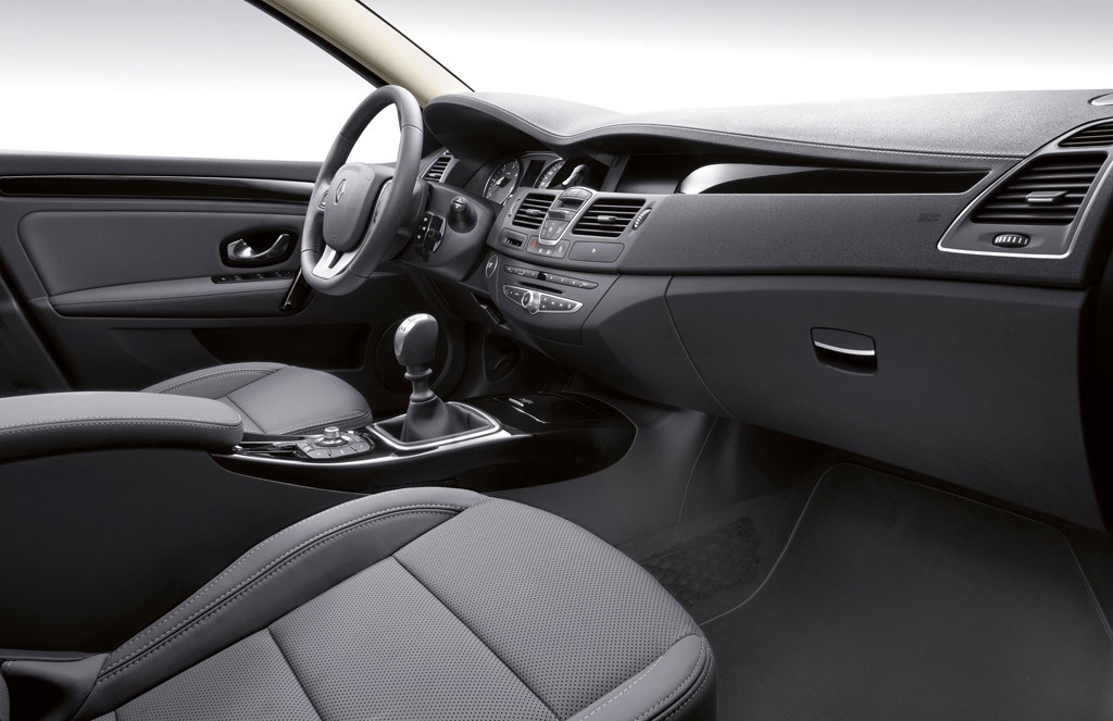 Renault Laguna: Zmiany kosmetyczne, ale we właściwym kierunku