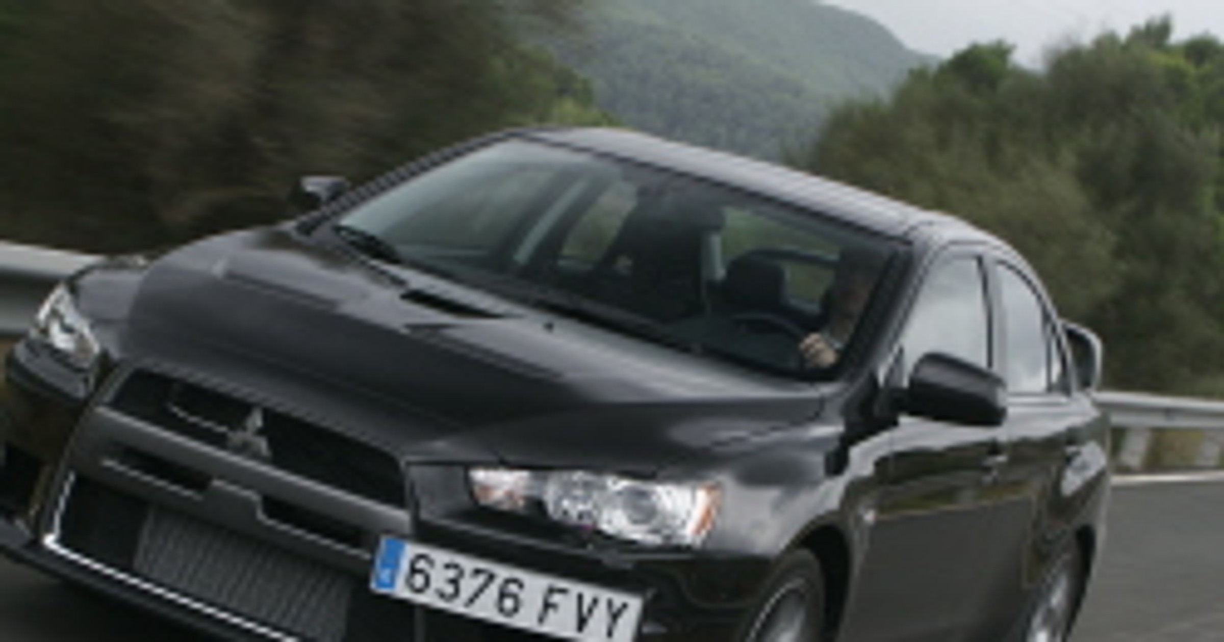 Mitsubishi: przedpremierowa prezentacja Lancera Evo