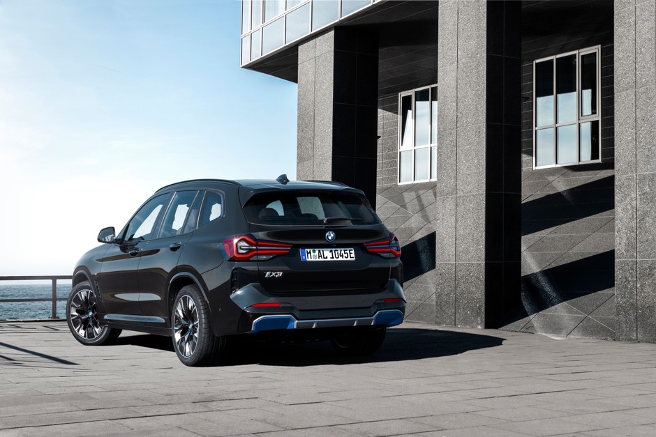 BMW iX3 2021