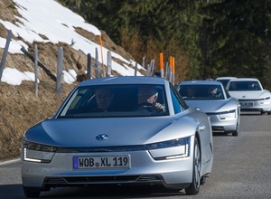 VW XL1 na trasie z Lucerny do Genewy