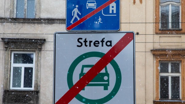 SCT w Krakowie. Nie spełniasz norm? Wjedziesz, ale zapłacisz. Wcale nie mandat