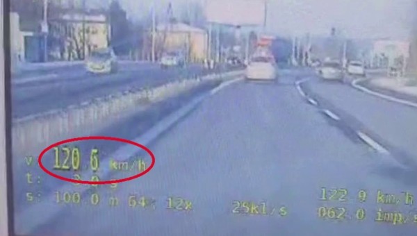 Policjanci zauważyli "króla lewego pasa". To była kumulacja