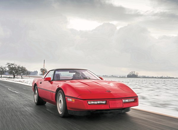 Corvette C4 ZR-1: uczyniła Amerykę znowu szybką. Pomogli Anglicy i Niemcy