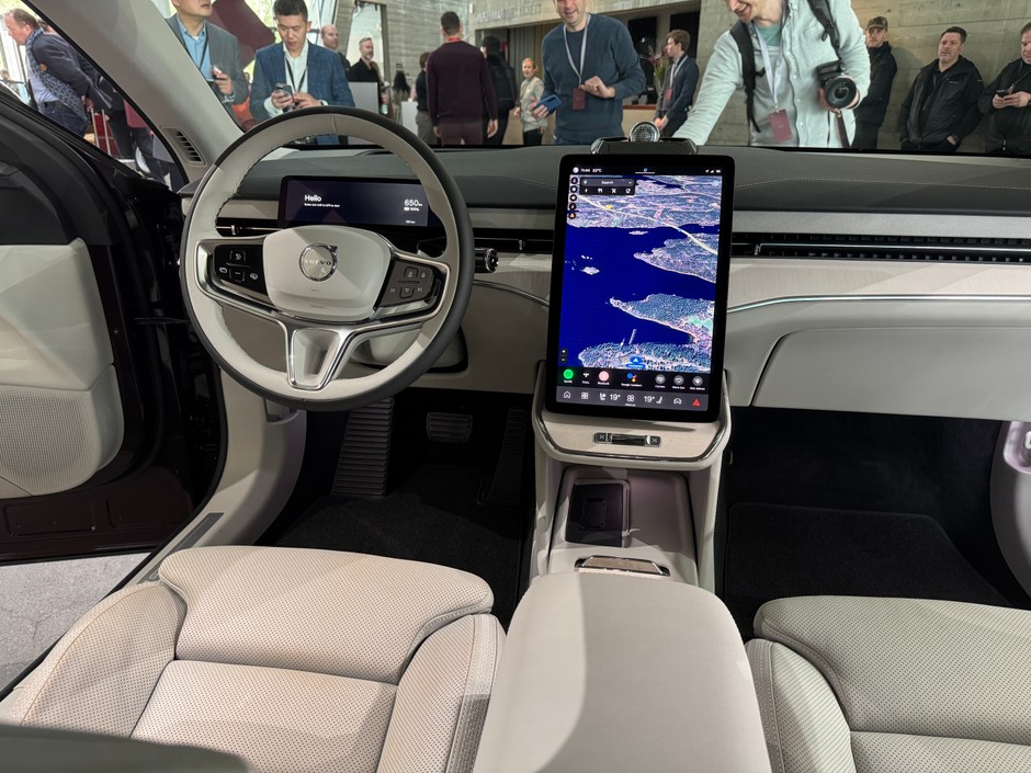 Volvo ES90 2025