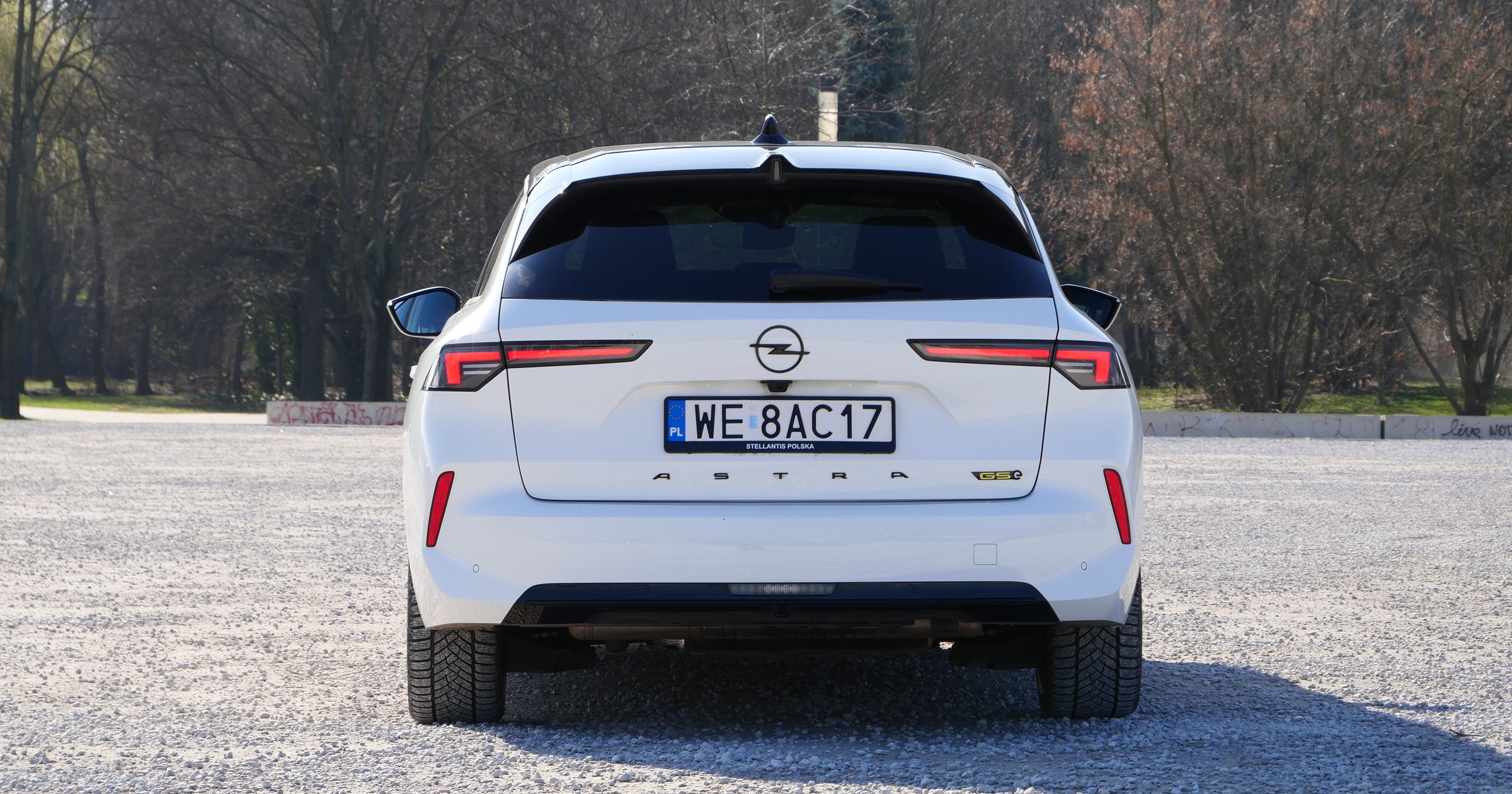 Opel Astra Sports Tourer GSe plug-in hybrid 225 KM