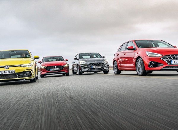 Ford Focus kontra Mazda 3, Hyundai i30 i Volkswagen Golf - który będzie lepszym wyborem?