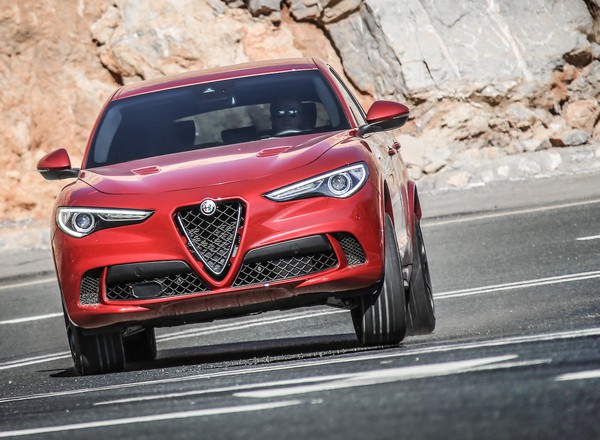 Alfa Romeo Stelvio Quadrifoglio - drżyj, Macanie Turbo