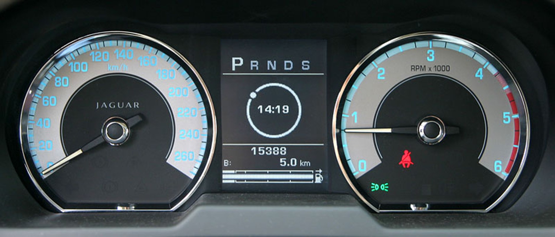 Jaguar XF – pierwsze wrażenia