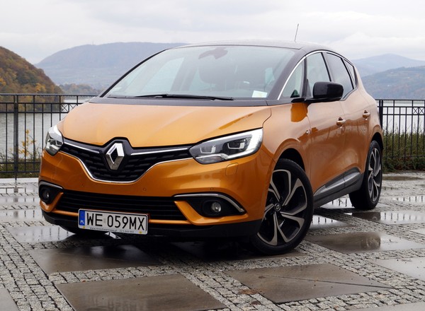 Nowy Renault Scenic od 75 000 zł. Hybryda na horyzoncie