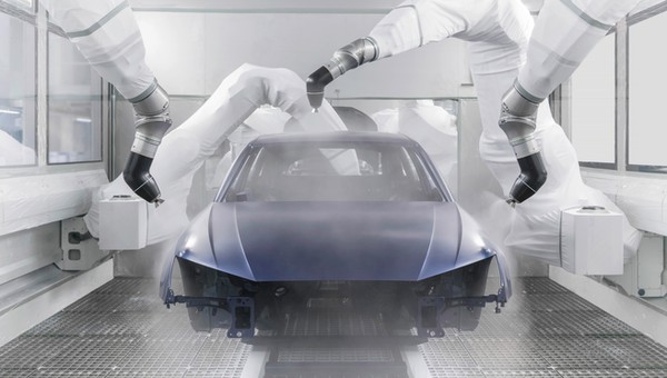 W Europie co czwarte auto sprzedawano w 2019 roku w wersji chromatycznej (liderem jest niebieski z udziałem 11 proc)