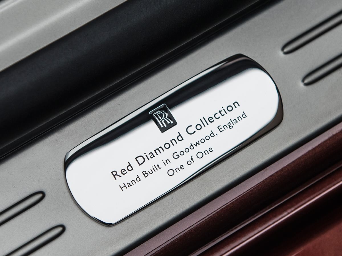 Wyjątkowy Rolls-Royce Ghost Red Diamond