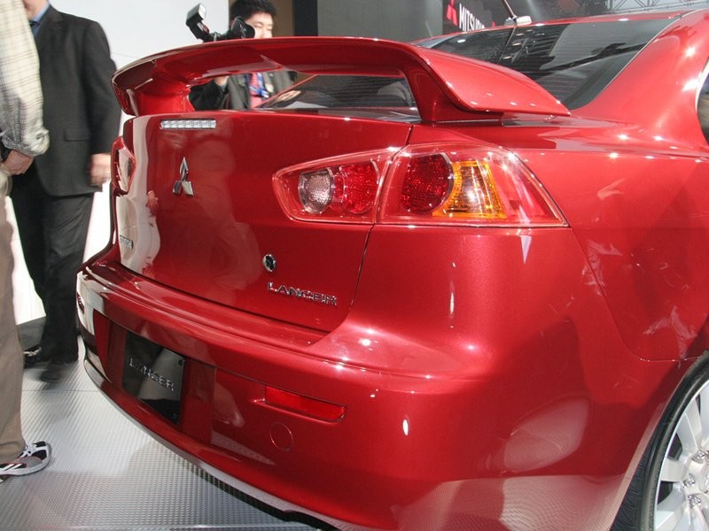 Detroit 2007: Lancer z ewolucją (video)