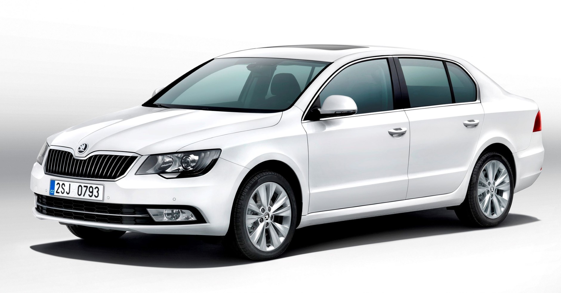 Skoda Superb (trzecia generacja: 2008-2015; wersja po modernizacji)