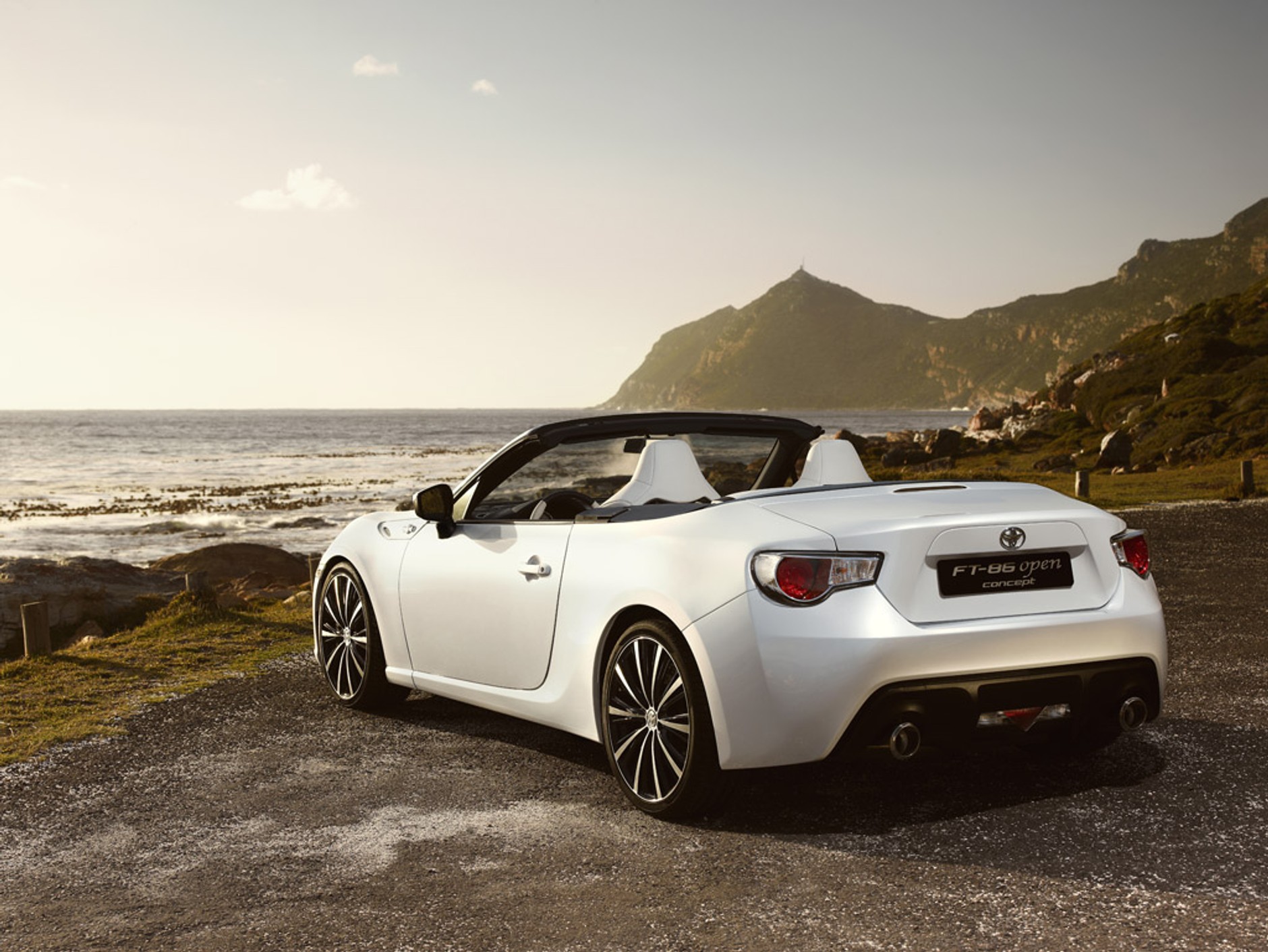 Toyota FT-86 Open: kabriolet dla przyjemności - zdjęcia