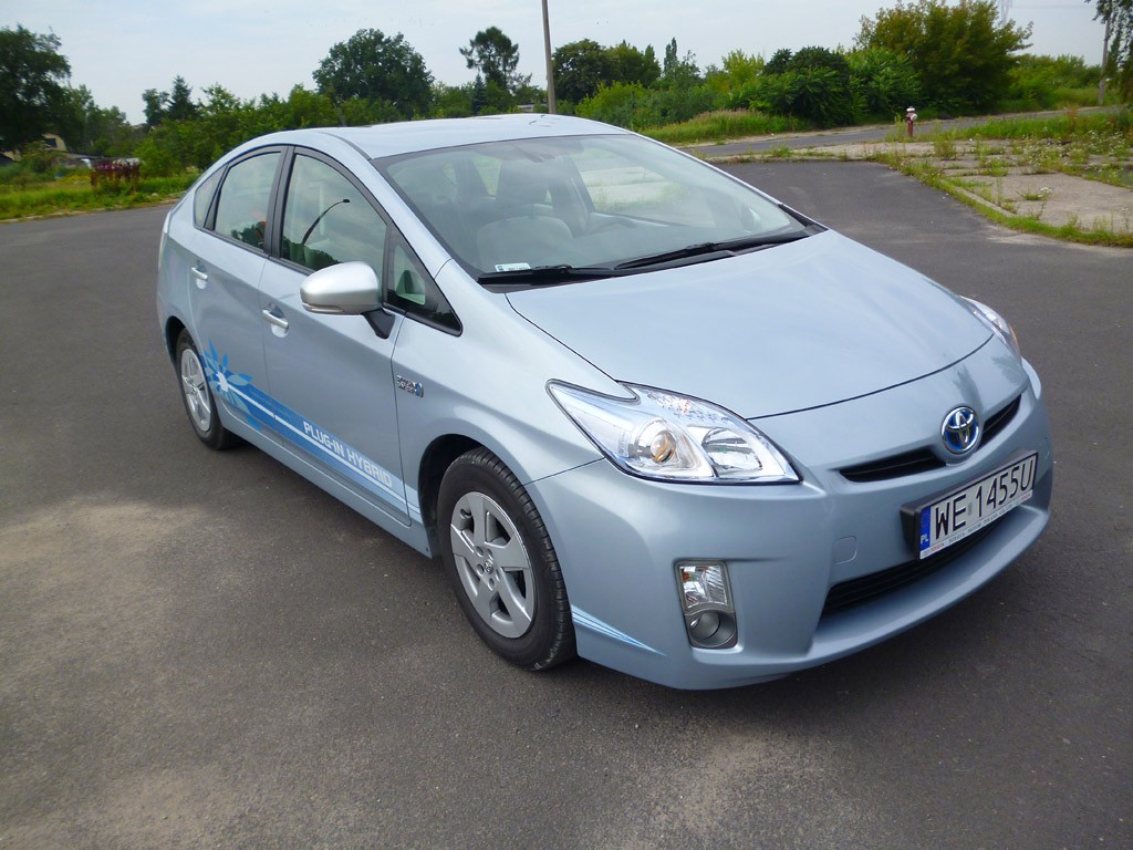 Mówisz hybryda, myślisz Prius