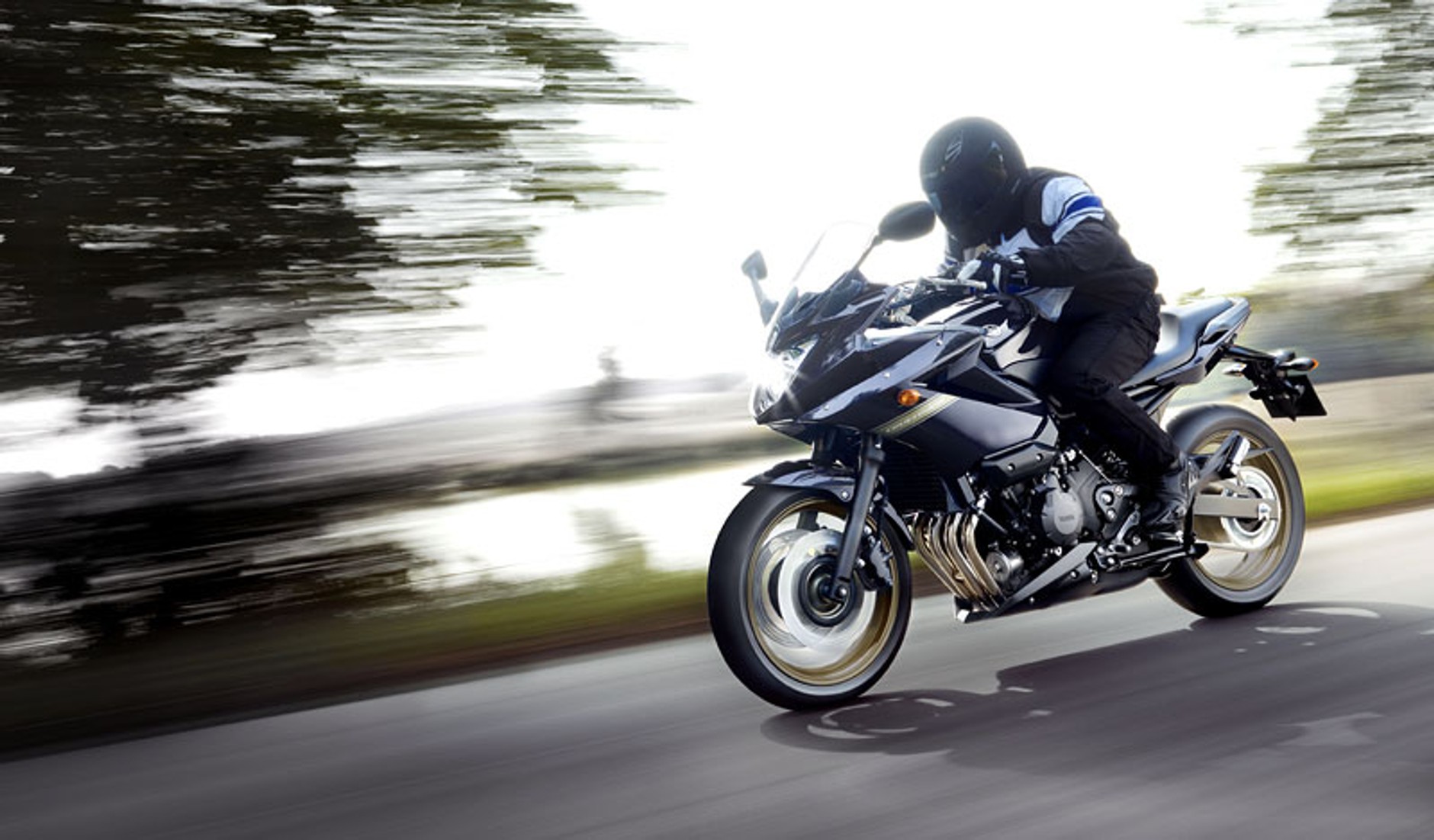 Yamaha XJ6 Diversion i XVS 950A Midnight Star - nowości na rok 2009