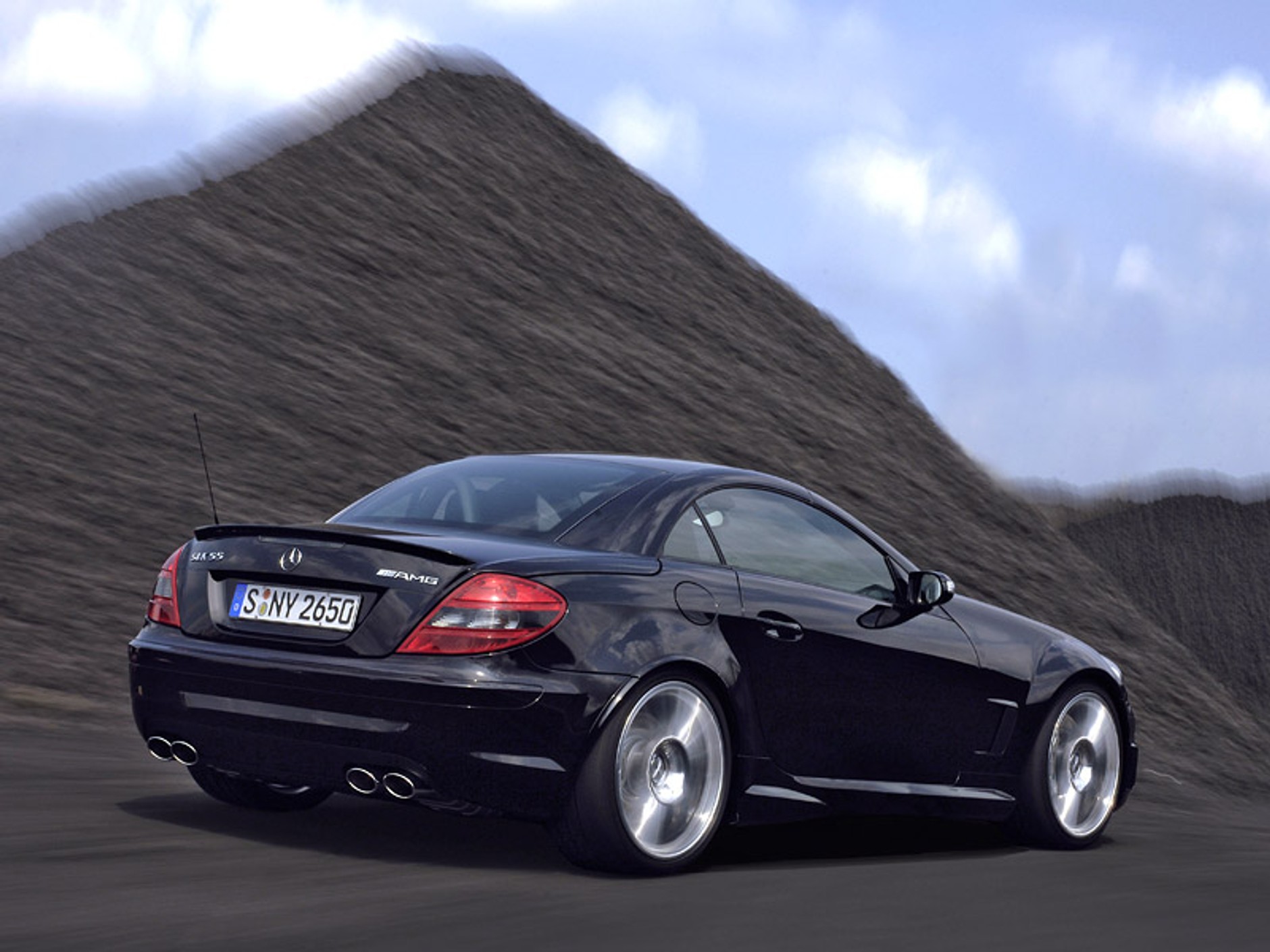 Mercedes-Benz SLK 55 Black Series oficjalnie w sprzedaży