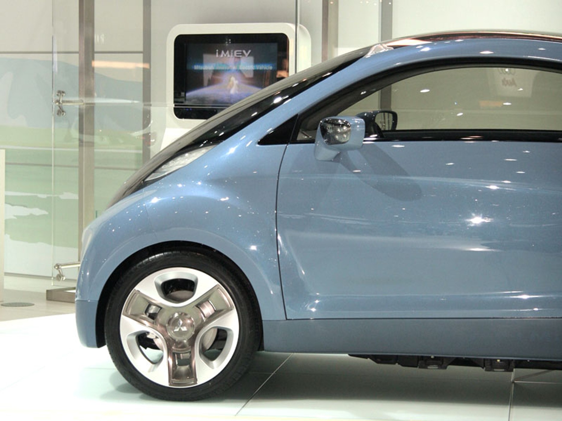 Genewa 2009: Mitsubishi pokazało concept car – kabriolet i MiEV SPORT AIR