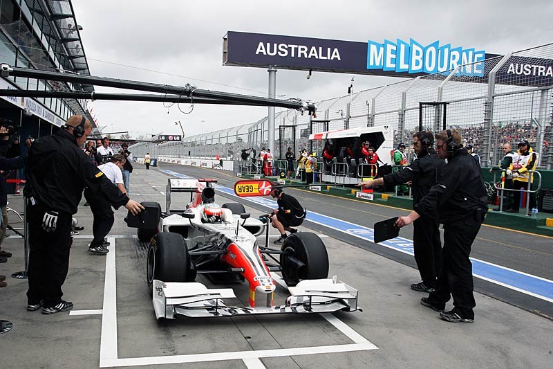 Grand Prix Australii 2011: Vettel znokautował rywali, Pietrow rewelacyjnie zastąpił Kubicę (relacja, wyniki)