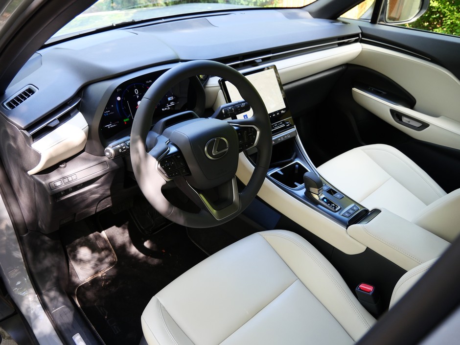 Lexus LBX