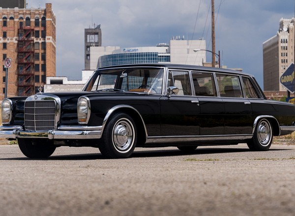 Wyjątkowy Mercedes 600 Pullman na sprzedaż. Jeździł nim m.in. chiński minister