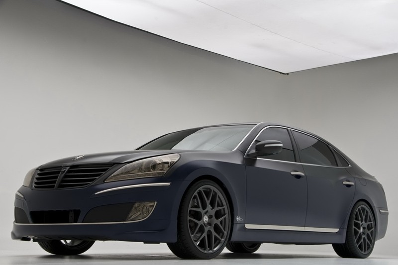 Hyundai Equus w wersji „Zjedź mi z drogi, złamasie!”