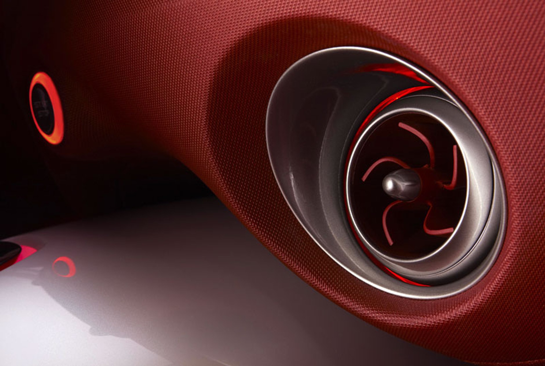 Genewa 2009: Nissan Qazana – terenowa żaba