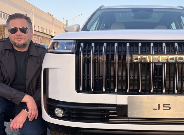 Jeździłem chińskim SUV-em Jaecoo 5. Cena niczym z dyskontu, design i jakość jak w premium. A reszta?
