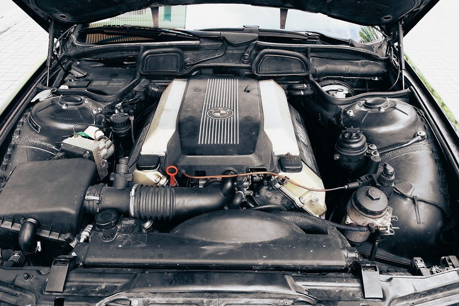 Używane BMW serii 7 - tanio raczej nie będzie, ale...