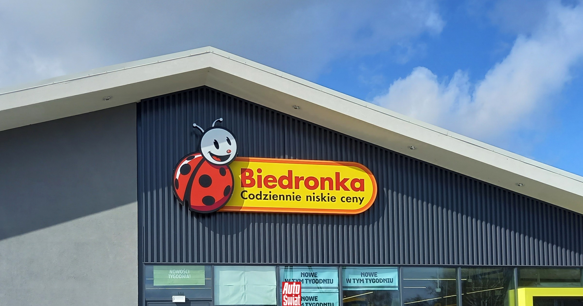 Nowy system na parkingach Biedronki. Testy już trwają