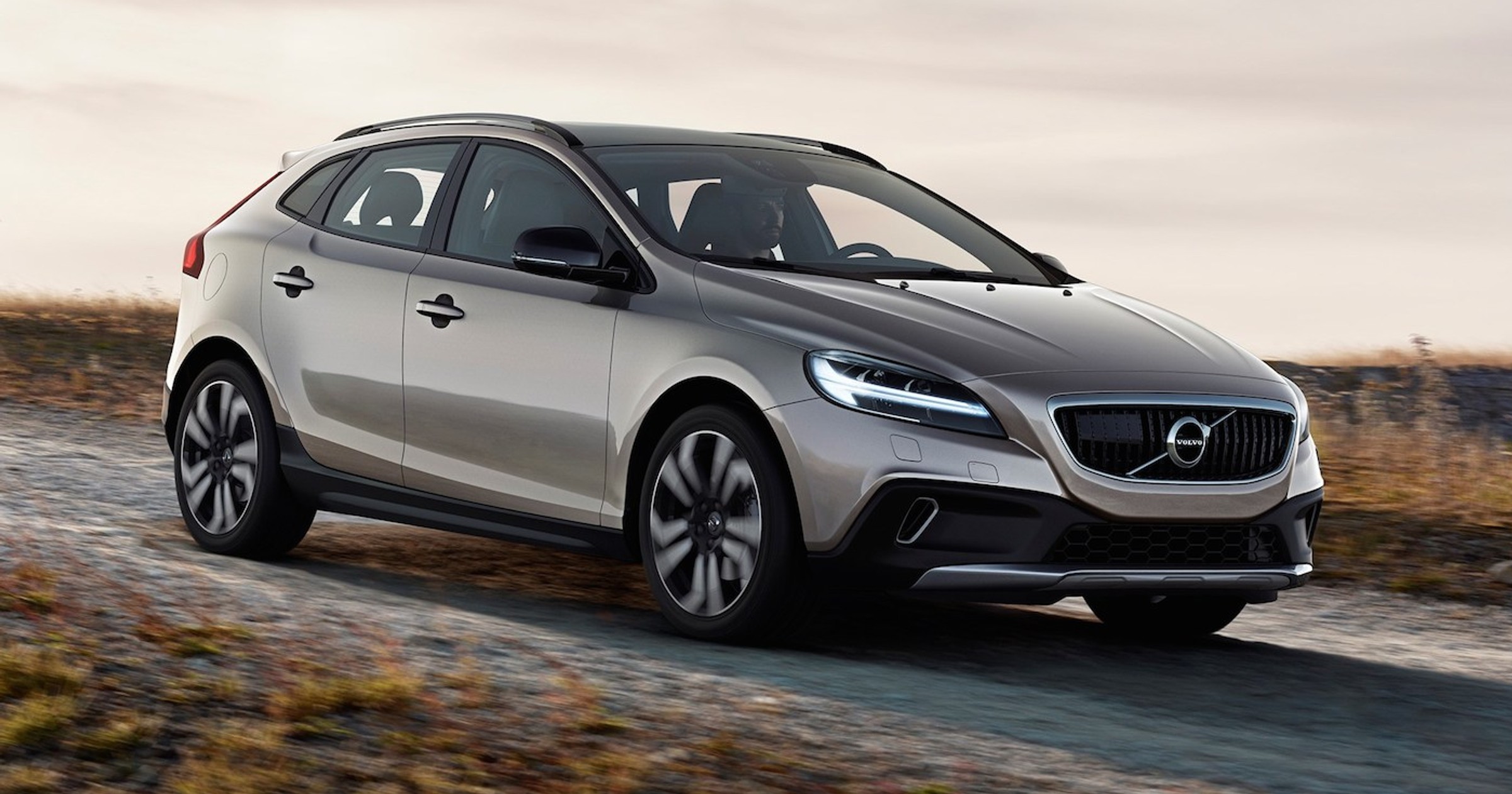 Volvo V40 po liftingu