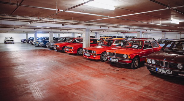 Tajna kolekcja BMW. W jednym miejscu stoi ponad 1200 samochodów
