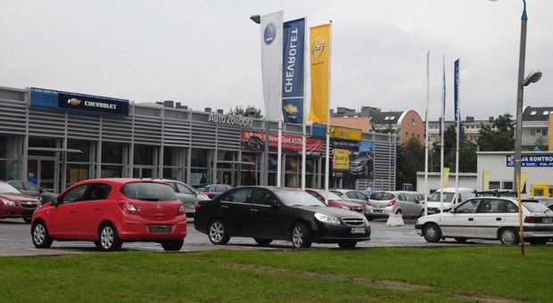 W roku 2012 kupiliśmy mniej aut ale zapłaciliśmy za nie więcej