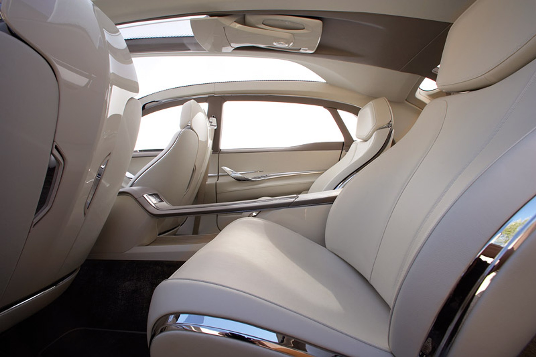 Lincoln MKT: zielone światło dla luksusowego crossovera