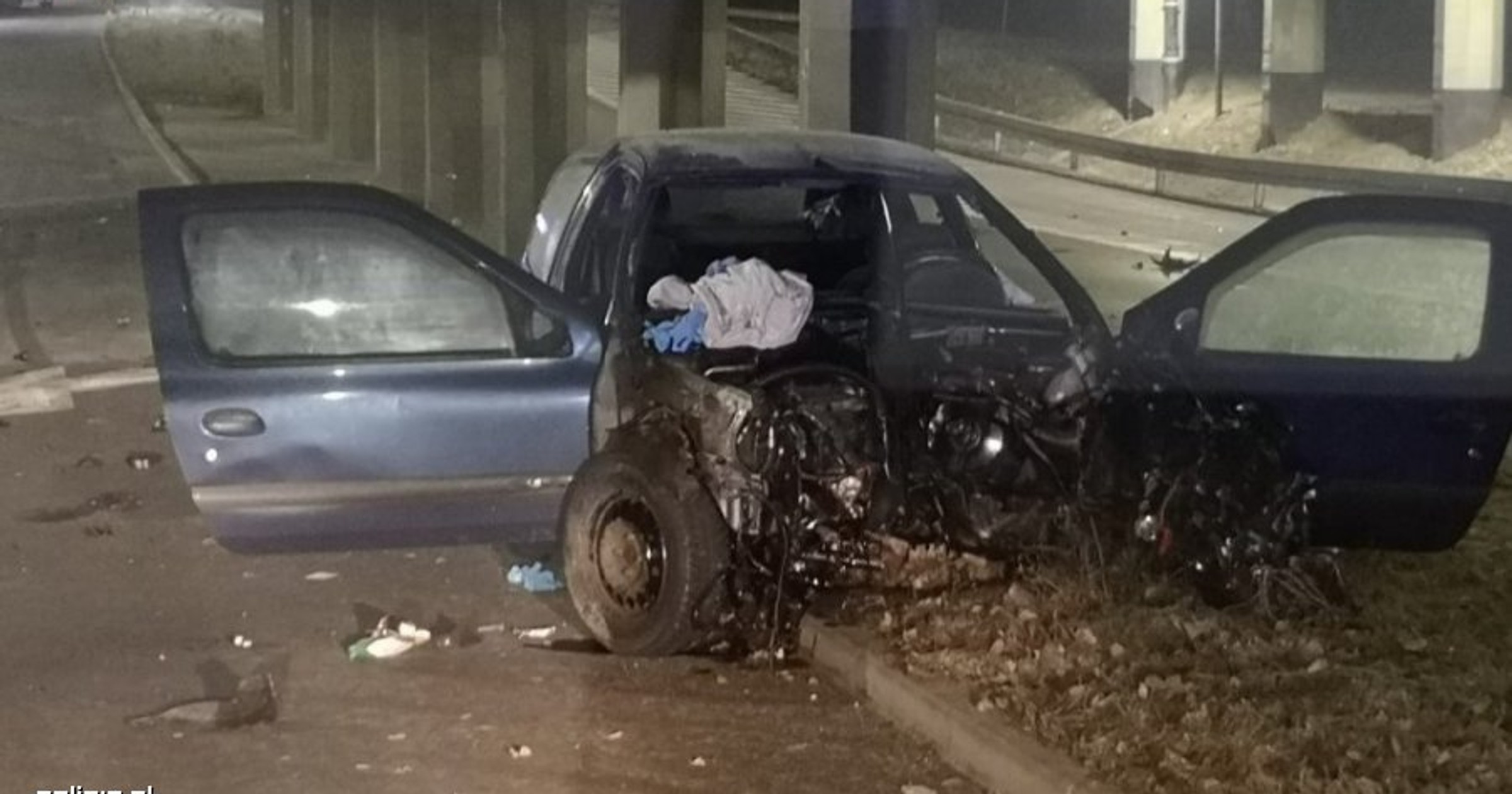 Ucieczka przed policją zakończyła się wypadkiem