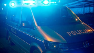 Wyrzucił puszkę przez okno auta. Zwrócił na siebie uwagę policjanta po służbie