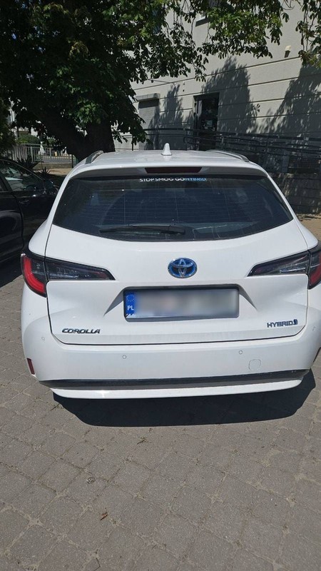Policjanci sprawdzili prawie sto miejsc. Odzyskali siedem skradzionych samochodów