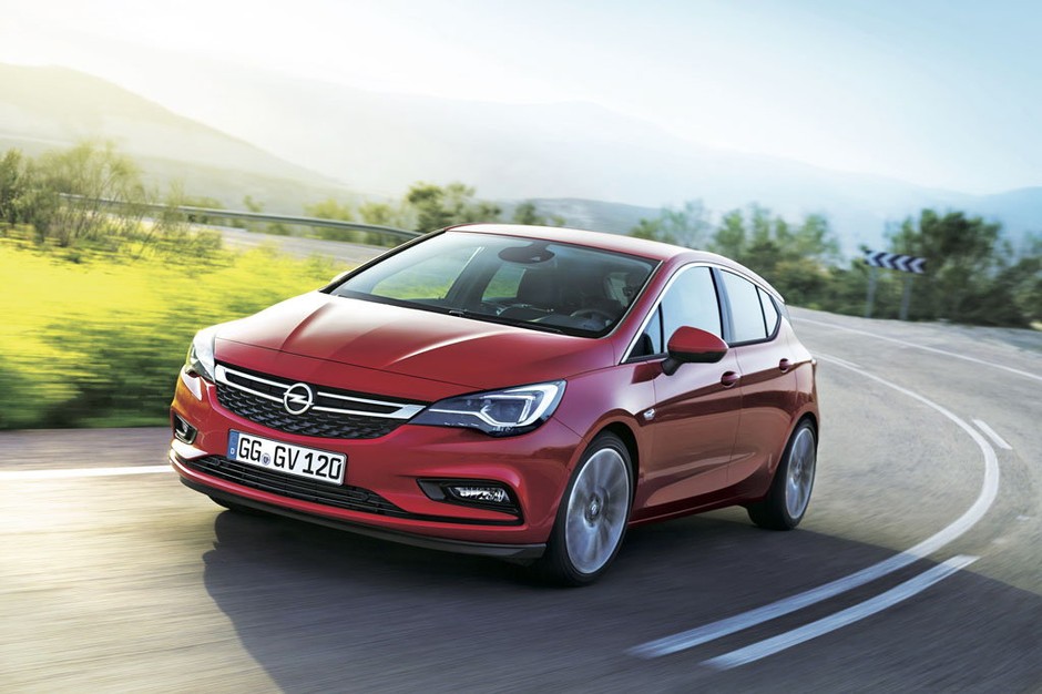 Czy Opel Astra w końcu pokona Volkswagena Golfa?