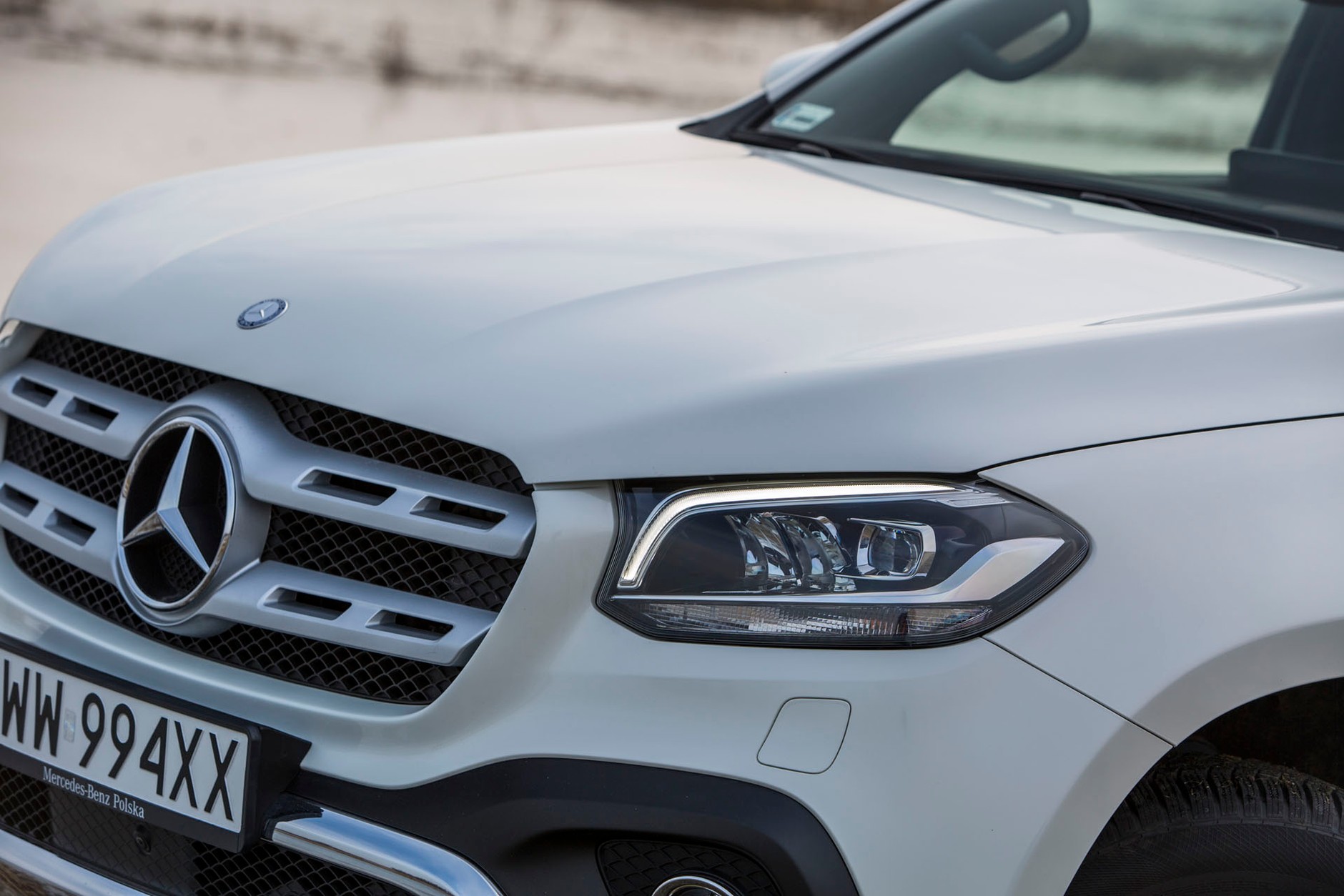 Mercedes X 250 d 4Matic - Nissan posmarowany Mercedesem