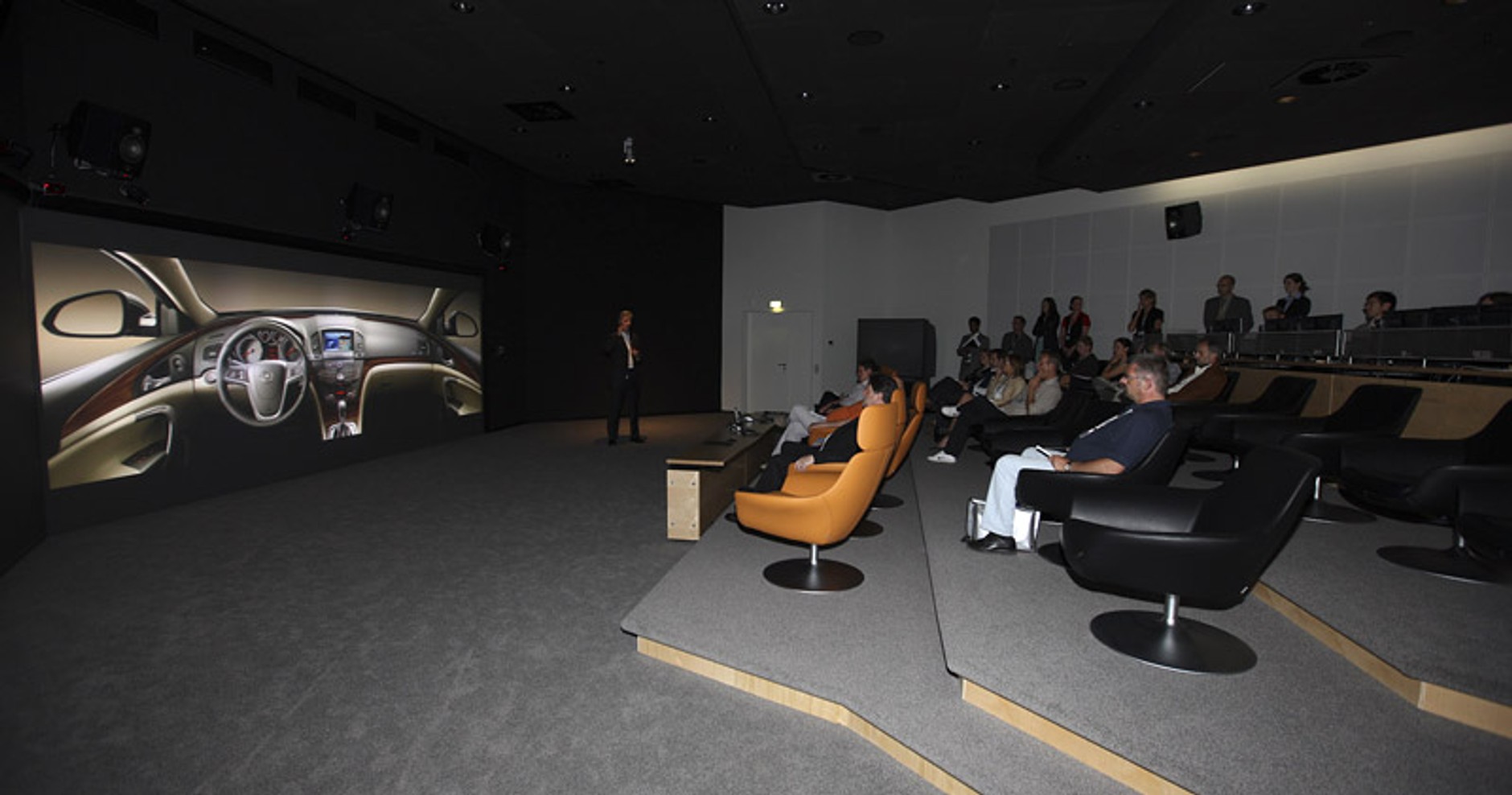 Opel Insignia: pierwsza statyczna prezentacja