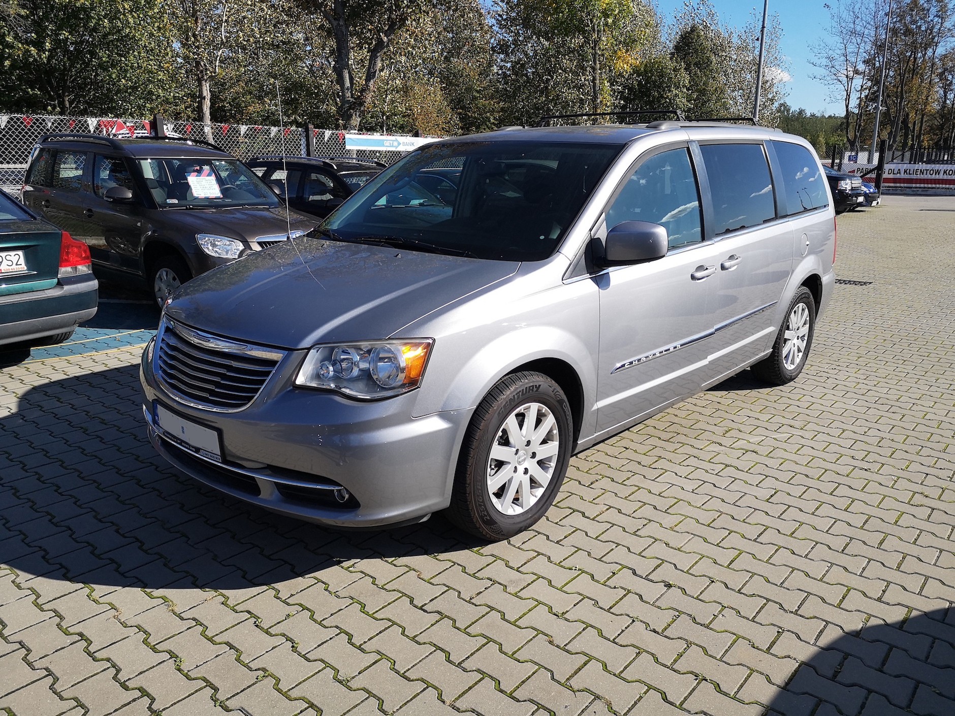 Auto z ogłoszenia – Chrysler Town&Country 2016