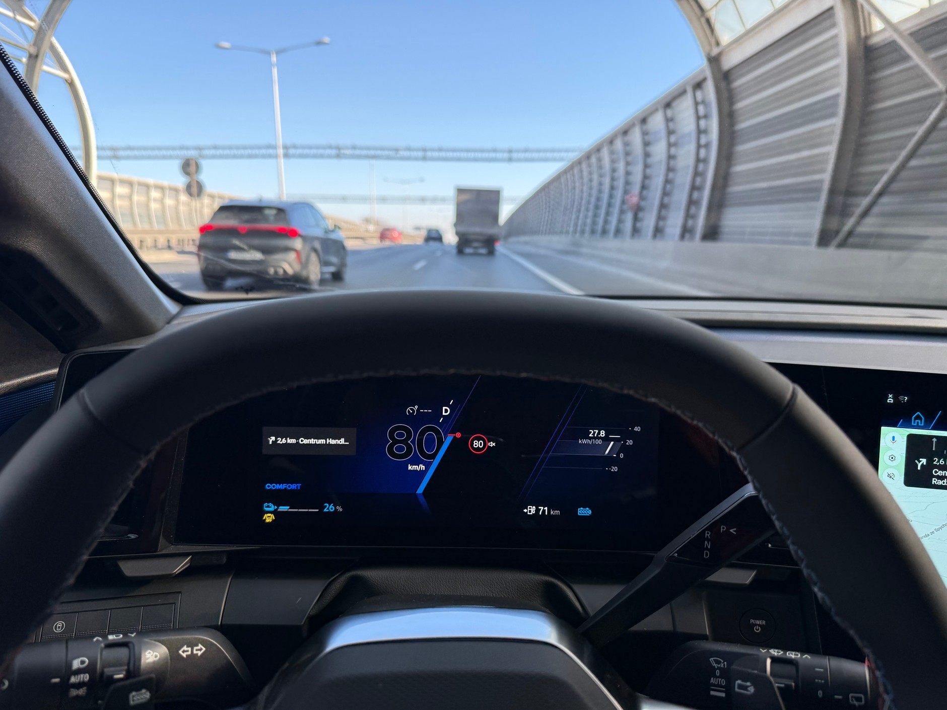 Renault Megane E-Tech esprit Alpine: mróz – jak to w elektryku – zjada baterię w szokującym tempie