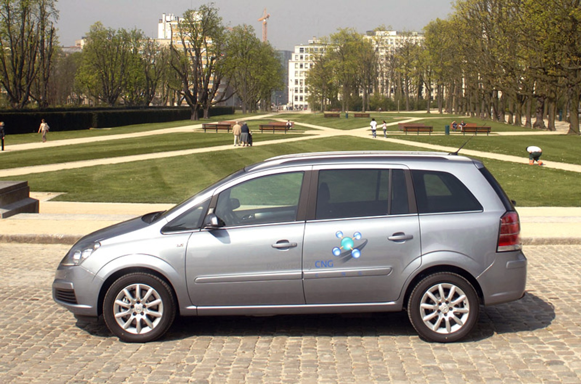 Opel: nowy silnik 1,6 Turbo CNG o mocy 150 KM w przyszłym roku