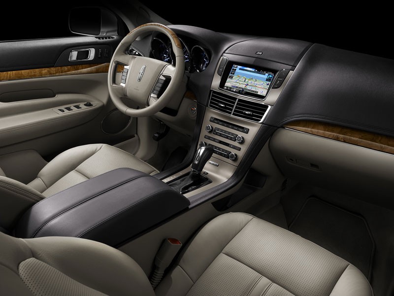 Lincoln MKT - wersja seryjna ubiegłorocznego konceptu