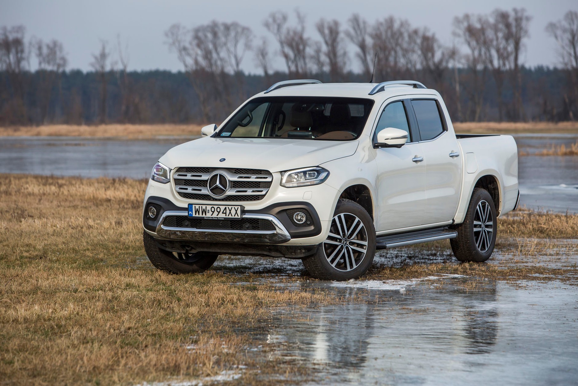 Mercedes X 250 d 4Matic - Nissan posmarowany Mercedesem